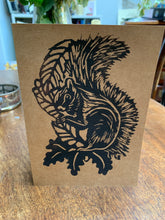 Load image into Gallery viewer, SQUIRREL - hand-printed linocut card
